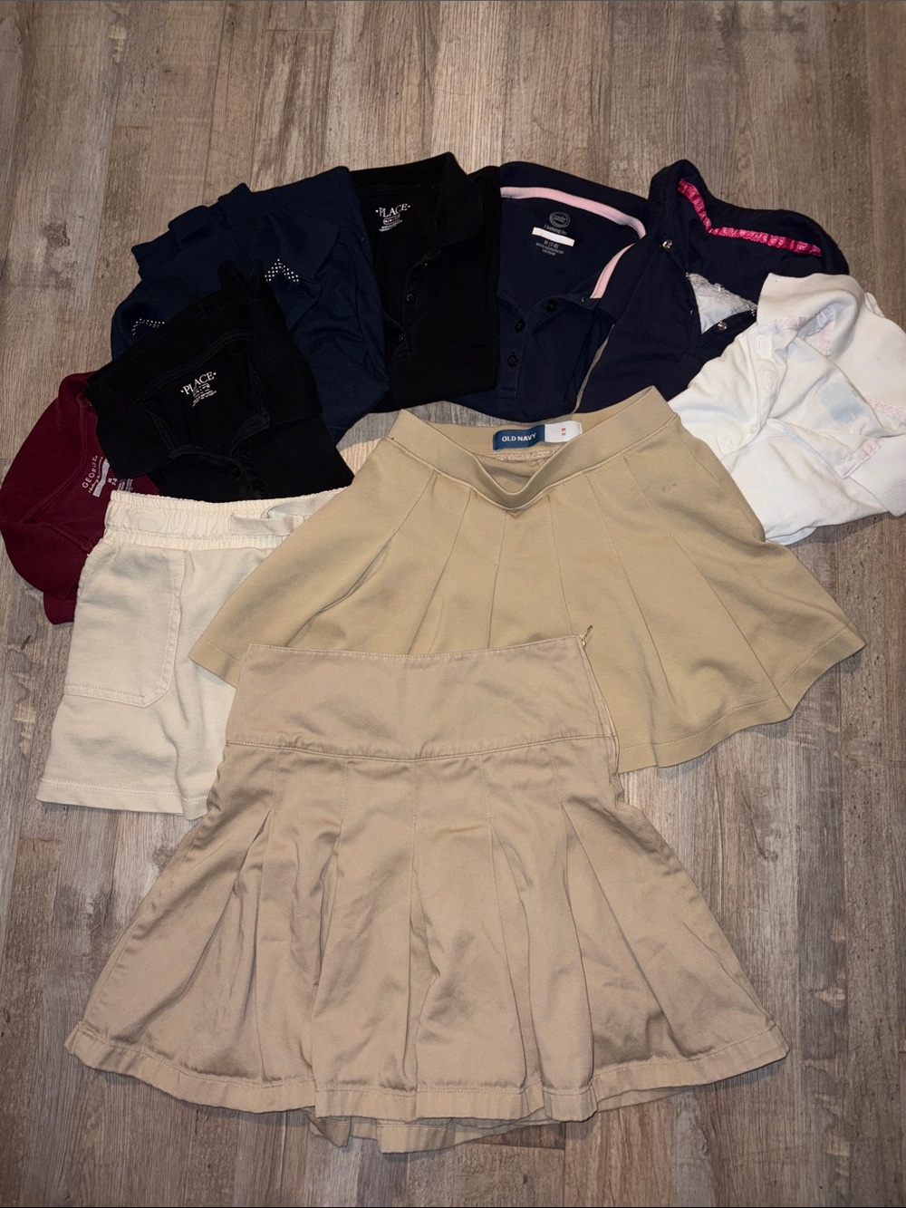 10 Girls Bundle of polos and khaki skirts (uniforms) Size 8